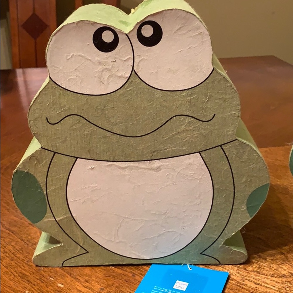 Paper Light Frog Lamps - Picture 6 of 8